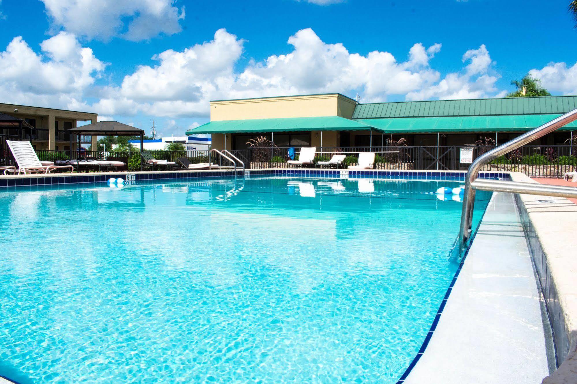 Winter Haven Gardens Inn Ngoại thất bức ảnh